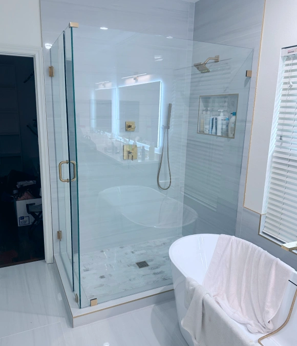 Frameless and Framed Shower Doors slider 3